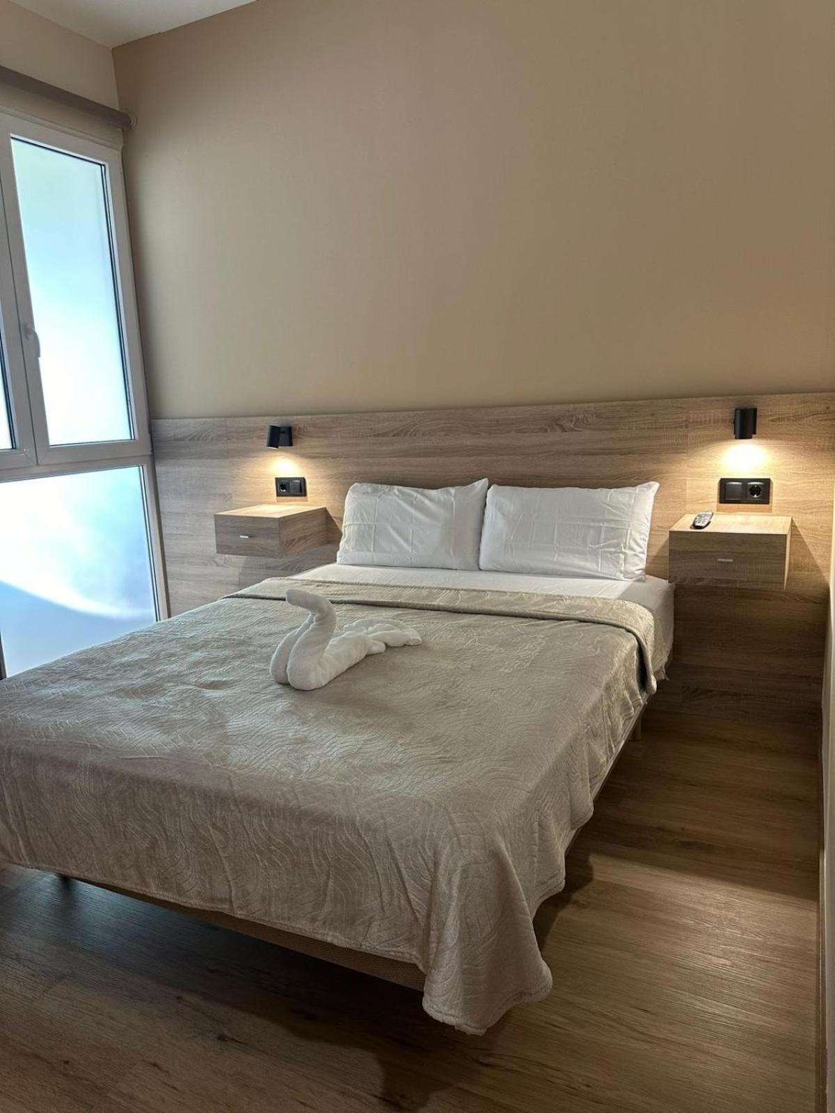 Optimus Comfort Campoamor 101 Valencia Exterior photo